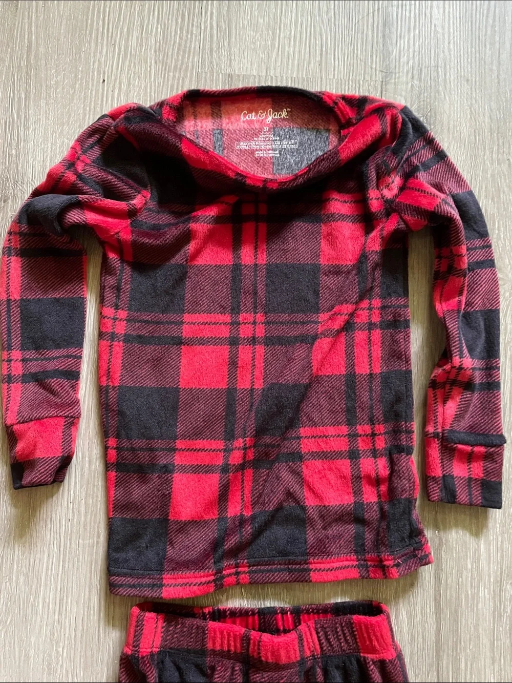 Cat & Jack Red and Black Plaid Fleece Pajama Set